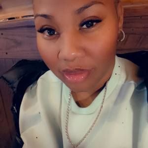 Meet your Posher, Saniyyah